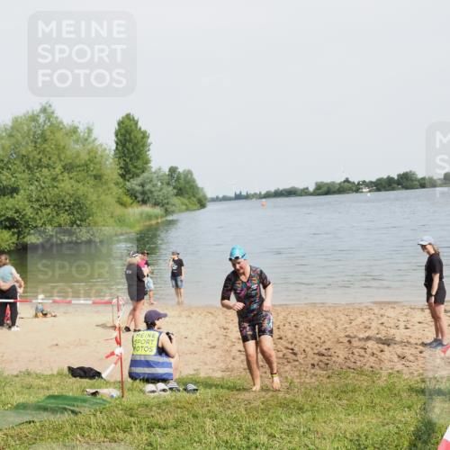 21.06.2025 - 27. Vierlanden-Triathlon MichiJ http://msf.ph/oto/8020801 15.06.2026 10:23:17 Schwimmen 531 meine-sportfotos.de