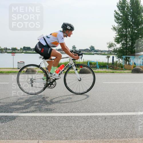 15.06.2025 - 27. Vierlanden-Triathlon H.Heesch http://msf.ph/oto/8020823 15.06.2025 09:50:11 Radfahren 209 meine-sportfotos.de