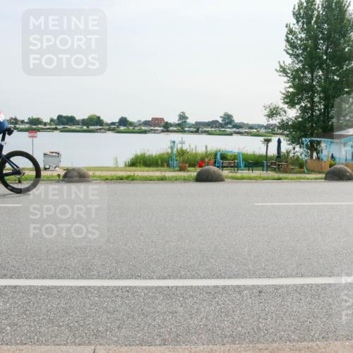15.06.2025 - 27. Vierlanden-Triathlon H.Heesch http://msf.ph/oto/8020835 15.06.2025 09:50:28 Radfahren 8 meine-sportfotos.de