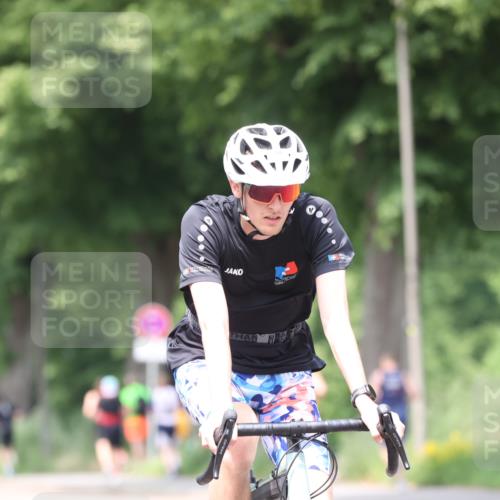 15.06.2025 - 7 Türme Triathlon Yannick Fuchs http://msf.ph/oto/8020855 15.06.2025 13:33:09 Radfahren 736, 927, 989, 1152 meine-sportfotos.de