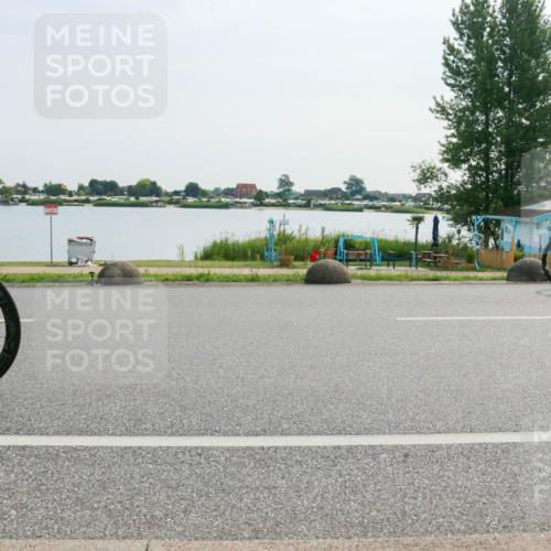 15.06.2025 - 27. Vierlanden-Triathlon H.Heesch http://msf.ph/oto/8020873 15.06.2025 09:50:56 Radfahren 15, 20, 26, 35, 165, 210 meine-sportfotos.de