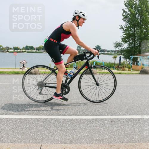 21.06.2025 - 27. Vierlanden-Triathlon H.Heesch http://msf.ph/oto/8020889 15.06.2025 12:04:25 Radfahren 792, 804, 901, 904, 954 meine-sportfotos.de