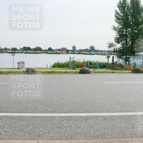 15.06.2025 - 27. Vierlanden-Triathlon H.Heesch http://msf.ph/oto/8020890 15.06.2025 09:51:00 Radfahren 20, 35, 165, 210 meine-sportfotos.de