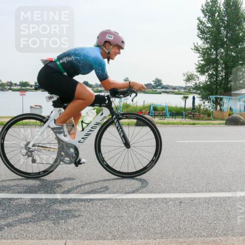 15.06.2025 - 27. Vierlanden-Triathlon H.Heesch http://msf.ph/oto/8020912 15.06.2025 09:51:22 Radfahren 204 meine-sportfotos.de