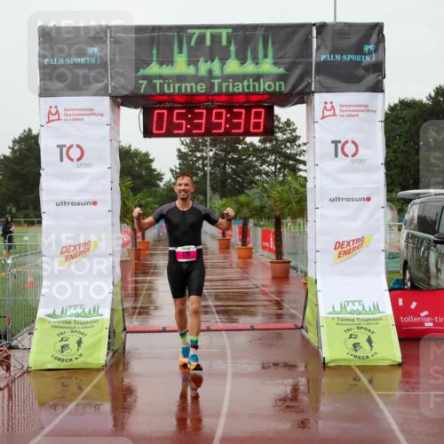 15.06.2025 - 7 Türme Triathlon Michael Strokosch http://msf.ph/oto/8021038 15.06.2025 15:39:37 Ziel 228 meine-sportfotos.de