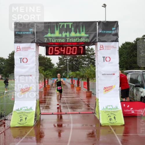 15.06.2025 - 7 Türme Triathlon Michael Strokosch http://msf.ph/oto/8021188 15.06.2025 15:40:07 Ziel 271 meine-sportfotos.de