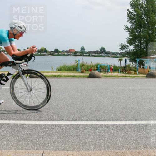21.06.2025 - 27. Vierlanden-Triathlon H.Heesch http://msf.ph/oto/8021226 15.06.2025 12:04:46 Radfahren 822, 826, 913 meine-sportfotos.de