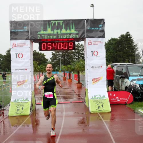 15.06.2025 - 7 Türme Triathlon Michael Strokosch http://msf.ph/oto/8021255 15.06.2025 15:40:09 Ziel 271 meine-sportfotos.de