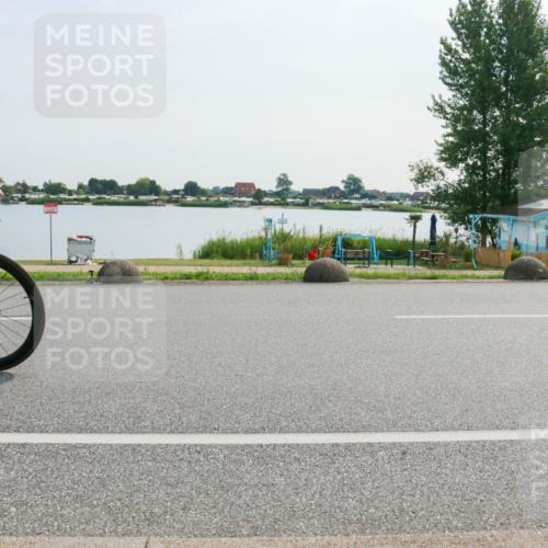 15.06.2025 - 27. Vierlanden-Triathlon H.Heesch http://msf.ph/oto/8021456 15.06.2025 09:52:07 Radfahren 129, 181 meine-sportfotos.de
