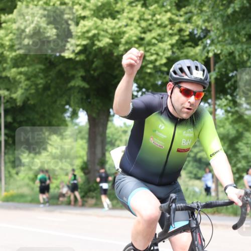 15.06.2025 - 7 Türme Triathlon Yannick Fuchs http://msf.ph/oto/8021511 15.06.2025 13:33:30 Radfahren 534, 774, 797 meine-sportfotos.de