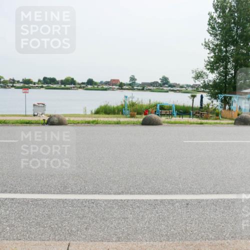 15.06.2025 - 27. Vierlanden-Triathlon H.Heesch http://msf.ph/oto/8021567 15.06.2025 10:27:27 Radfahren 165, 176, 492, 549 meine-sportfotos.de