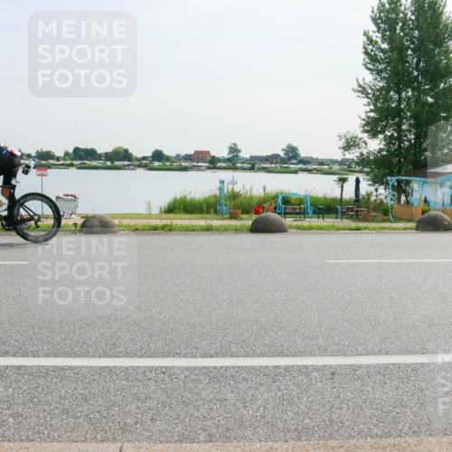 15.06.2025 - 27. Vierlanden-Triathlon H.Heesch http://msf.ph/oto/8021580 15.06.2025 09:52:32 Radfahren 182 meine-sportfotos.de