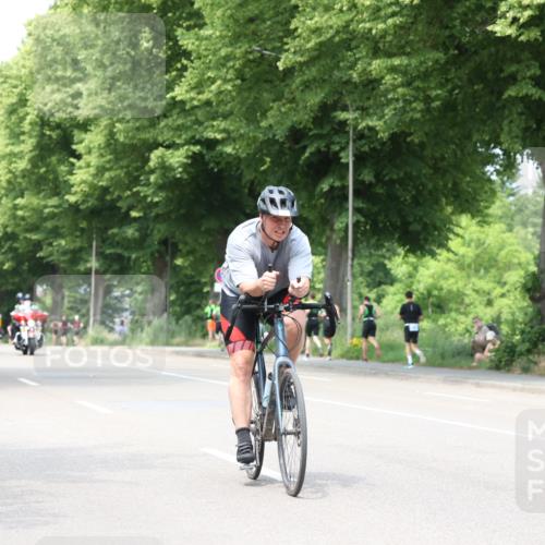 15.06.2025 - 7 Türme Triathlon Yannick Fuchs http://msf.ph/oto/8021585 15.06.2025 13:33:33 Radfahren 534, 889 meine-sportfotos.de