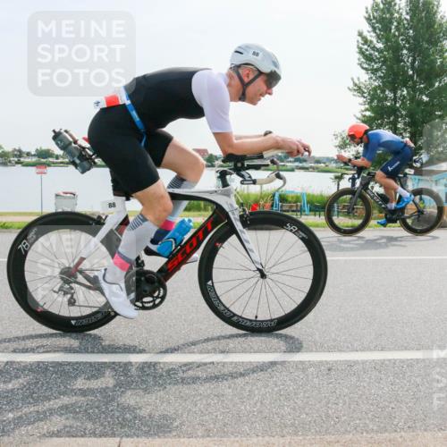 15.06.2025 - 27. Vierlanden-Triathlon H.Heesch http://msf.ph/oto/8021617 15.06.2025 09:53:00 Radfahren 61, 88 meine-sportfotos.de