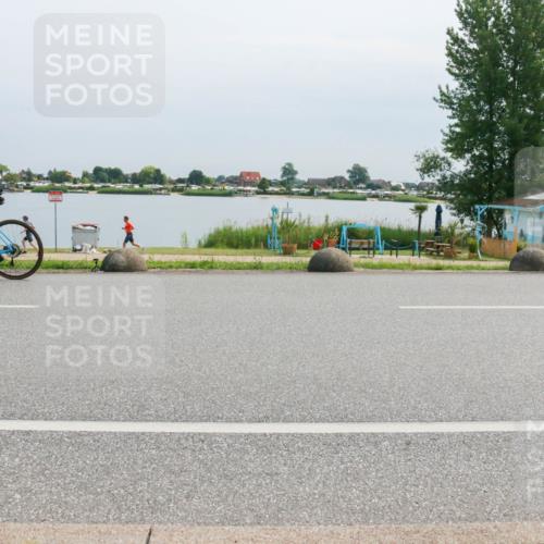 15.06.2025 - 27. Vierlanden-Triathlon H.Heesch http://msf.ph/oto/8021639 15.06.2025 11:16:40 Radfahren 204, 478, 797, 828, 953 meine-sportfotos.de