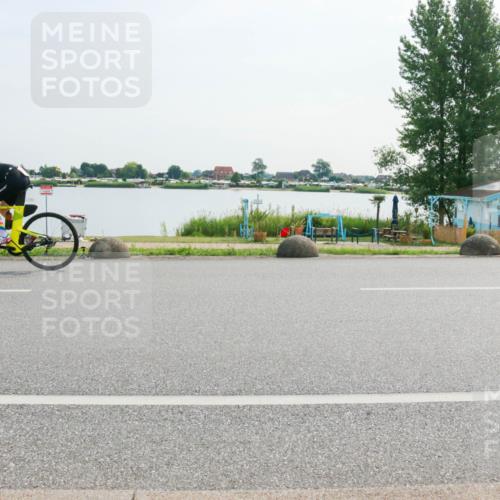 15.06.2025 - 27. Vierlanden-Triathlon H.Heesch http://msf.ph/oto/8021640 15.06.2025 09:53:14 Radfahren 222 meine-sportfotos.de