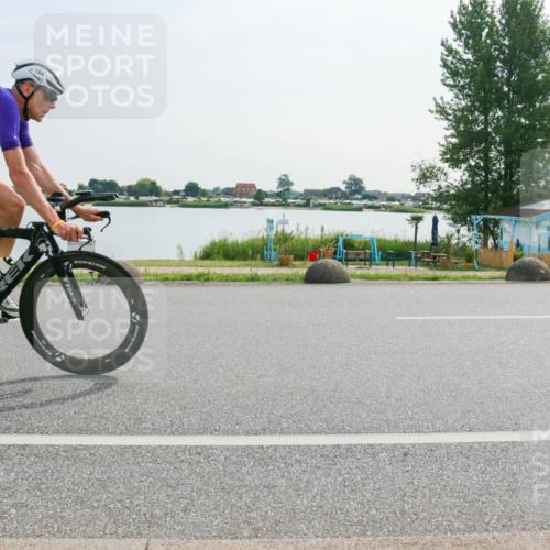 15.06.2025 - 27. Vierlanden-Triathlon H.Heesch http://msf.ph/oto/8021663 15.06.2025 09:53:40 Radfahren 194 meine-sportfotos.de