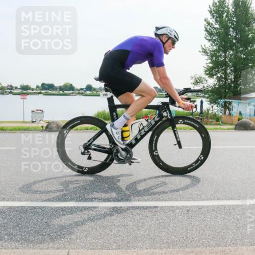 15.06.2025 - 27. Vierlanden-Triathlon H.Heesch http://msf.ph/oto/8021668 15.06.2025 09:53:40 Radfahren 194 meine-sportfotos.de