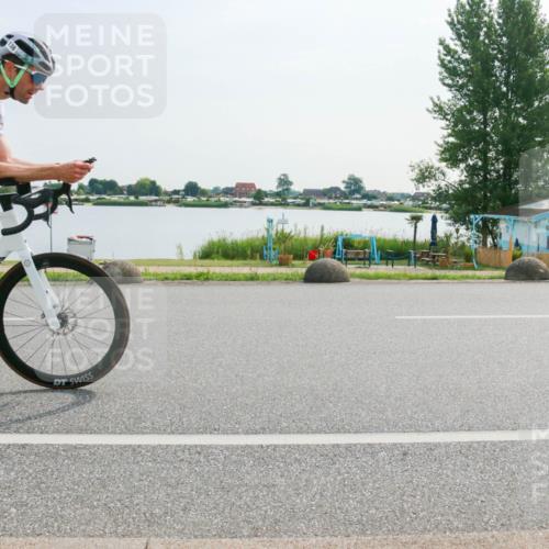 15.06.2025 - 27. Vierlanden-Triathlon H.Heesch http://msf.ph/oto/8021672 15.06.2025 09:53:51 Radfahren 135, 138 meine-sportfotos.de