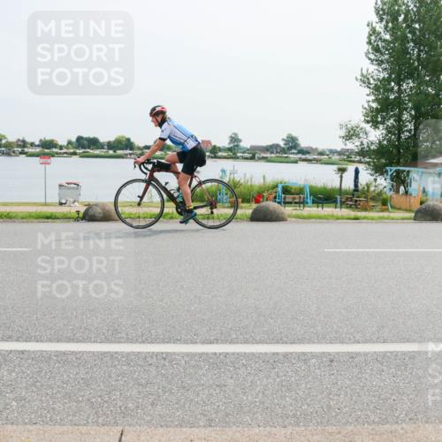 15.06.2025 - 27. Vierlanden-Triathlon H.Heesch http://msf.ph/oto/8021698 15.06.2025 10:27:29 Radfahren 165, 176, 492, 522, 549, 628 meine-sportfotos.de