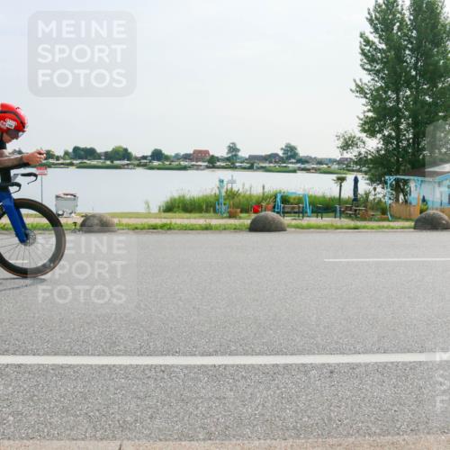 15.06.2025 - 27. Vierlanden-Triathlon H.Heesch http://msf.ph/oto/8021707 15.06.2025 09:53:59 Radfahren 99, 100 meine-sportfotos.de