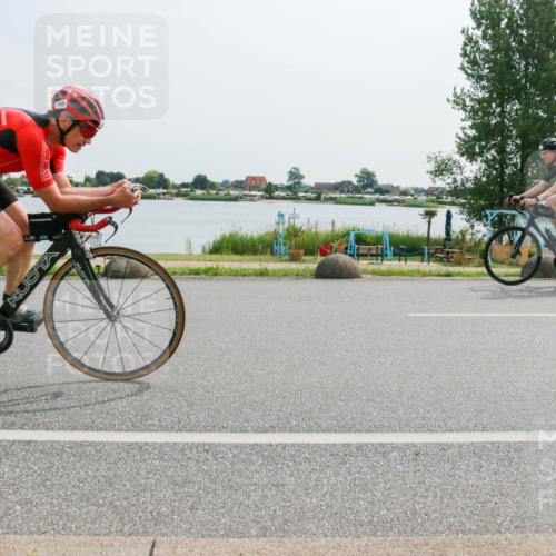 15.06.2025 - 27. Vierlanden-Triathlon H.Heesch http://msf.ph/oto/8021738 15.06.2025 10:27:29 Radfahren 165, 176, 492, 522, 549, 628 meine-sportfotos.de