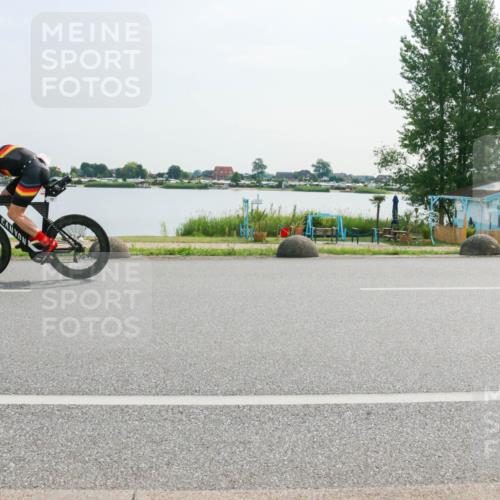 15.06.2025 - 27. Vierlanden-Triathlon H.Heesch http://msf.ph/oto/8021763 15.06.2025 09:54:24 Radfahren 30, 73, 94, 122, 128, 248 meine-sportfotos.de