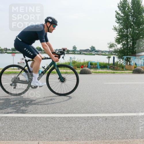 15.06.2025 - 27. Vierlanden-Triathlon H.Heesch http://msf.ph/oto/8021811 15.06.2025 09:54:34 Radfahren 43, 199 meine-sportfotos.de