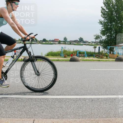 15.06.2025 - 27. Vierlanden-Triathlon H.Heesch http://msf.ph/oto/8021841 15.06.2025 11:16:41 Radfahren 204, 478, 797, 828, 953 meine-sportfotos.de