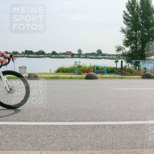 15.06.2025 - 27. Vierlanden-Triathlon H.Heesch http://msf.ph/oto/8021843 15.06.2025 09:55:03 Radfahren  meine-sportfotos.de