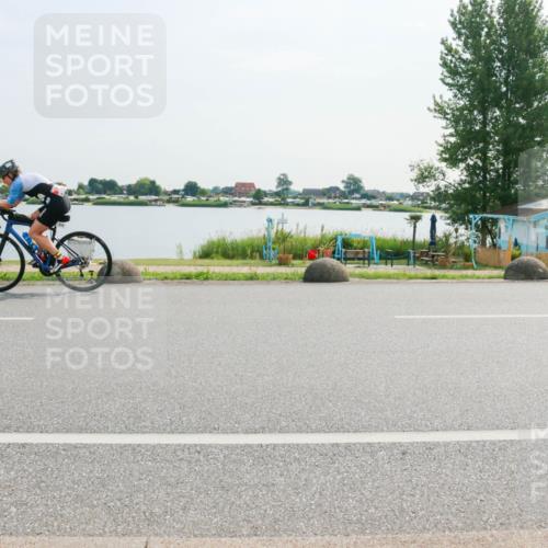 15.06.2025 - 27. Vierlanden-Triathlon H.Heesch http://msf.ph/oto/8021850 15.06.2025 09:55:09 Radfahren 219 meine-sportfotos.de
