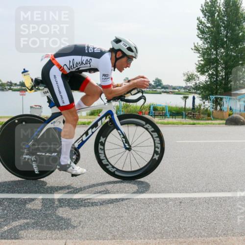15.06.2025 - 27. Vierlanden-Triathlon H.Heesch http://msf.ph/oto/8021859 15.06.2025 09:55:14 Radfahren 104, 219, 224 meine-sportfotos.de