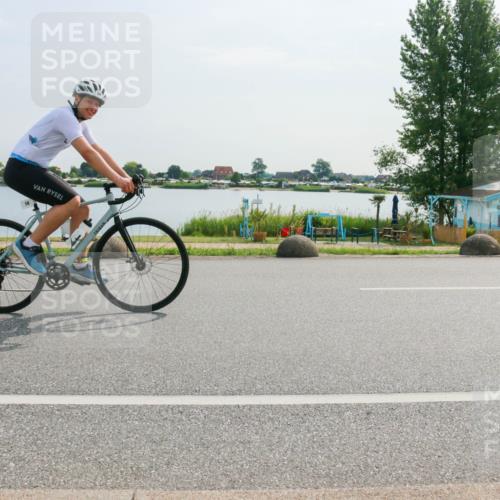 15.06.2025 - 27. Vierlanden-Triathlon H.Heesch http://msf.ph/oto/8021876 15.06.2025 09:55:43 Radfahren 2, 58, 237 meine-sportfotos.de