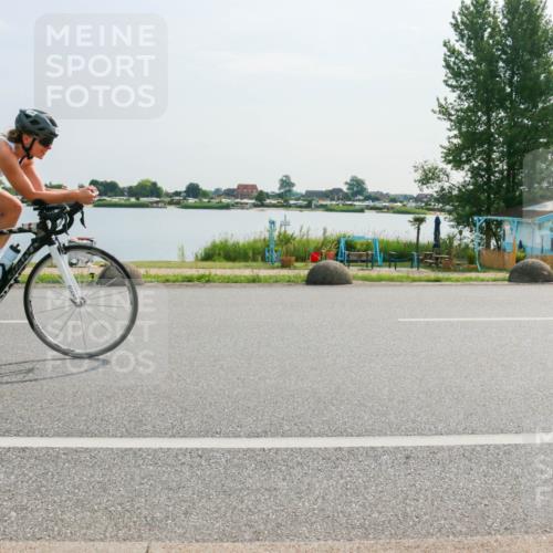 15.06.2025 - 27. Vierlanden-Triathlon H.Heesch http://msf.ph/oto/8021887 15.06.2025 09:55:54 Radfahren 198, 229 meine-sportfotos.de