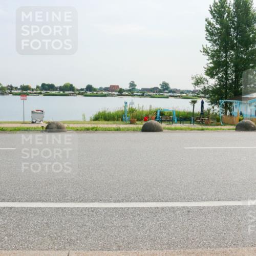 15.06.2025 - 27. Vierlanden-Triathlon H.Heesch http://msf.ph/oto/8021895 15.06.2025 09:55:56 Radfahren 198, 229 meine-sportfotos.de