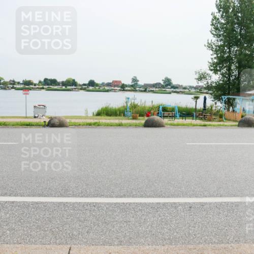 15.06.2025 - 27. Vierlanden-Triathlon H.Heesch http://msf.ph/oto/8021900 15.06.2025 10:27:31 Radfahren 165, 492, 522, 549, 628 meine-sportfotos.de