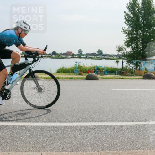 15.06.2025 - 27. Vierlanden-Triathlon H.Heesch http://msf.ph/oto/8021903 15.06.2025 09:55:57 Radfahren 198, 229 meine-sportfotos.de