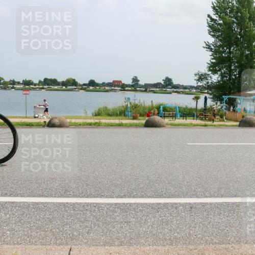 21.06.2025 - 27. Vierlanden-Triathlon H.Heesch http://msf.ph/oto/8021904 15.06.2025 12:05:41 Radfahren 251, 891, 940 meine-sportfotos.de