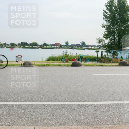 15.06.2025 - 27. Vierlanden-Triathlon H.Heesch http://msf.ph/oto/8021912 15.06.2025 09:56:01 Radfahren 12 meine-sportfotos.de