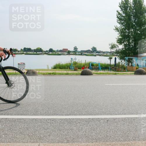 15.06.2025 - 27. Vierlanden-Triathlon H.Heesch http://msf.ph/oto/8021981 15.06.2025 09:56:30 Radfahren 151, 218 meine-sportfotos.de