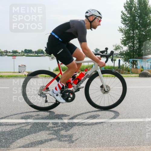 15.06.2025 - 27. Vierlanden-Triathlon H.Heesch http://msf.ph/oto/8022003 15.06.2025 09:56:48 Radfahren 35, 67 meine-sportfotos.de