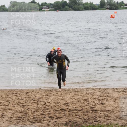 21.06.2025 - 27. Vierlanden-Triathlon MichiJ http://msf.ph/oto/8022017 15.06.2026 10:52:15 Schwimmen 652, 693, 759 meine-sportfotos.de