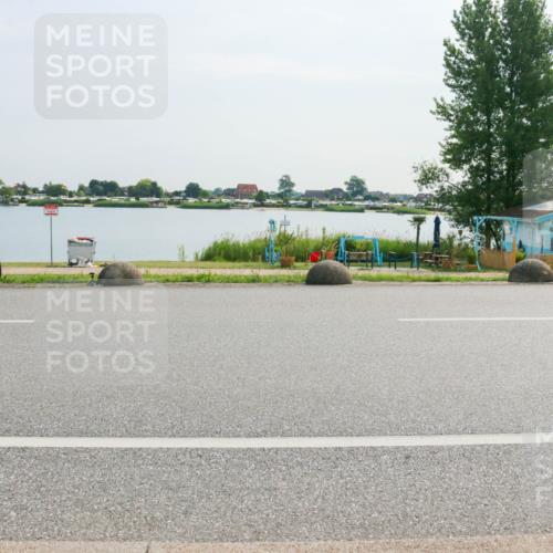 15.06.2025 - 27. Vierlanden-Triathlon H.Heesch http://msf.ph/oto/8022034 15.06.2025 09:56:57 Radfahren 26, 165 meine-sportfotos.de