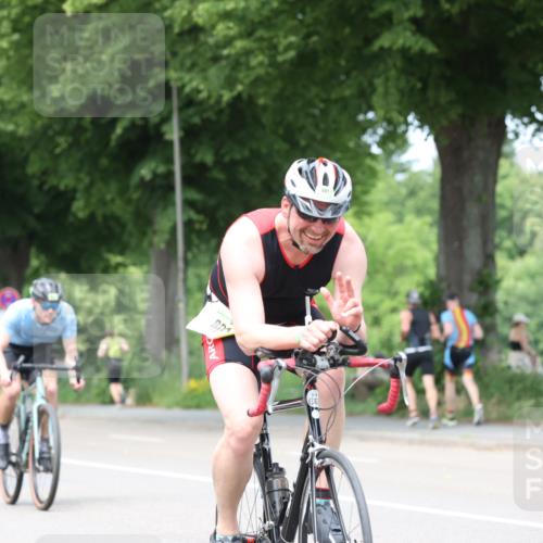15.06.2025 - 7 Türme Triathlon Yannick Fuchs http://msf.ph/oto/8022179 15.06.2025 13:34:14 Radfahren 531, 801, 942 meine-sportfotos.de