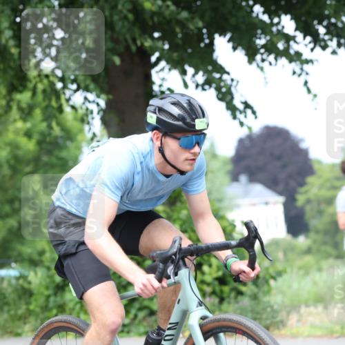 15.06.2025 - 7 Türme Triathlon Yannick Fuchs http://msf.ph/oto/8022197 15.06.2025 13:34:15 Radfahren 531, 801, 942 meine-sportfotos.de