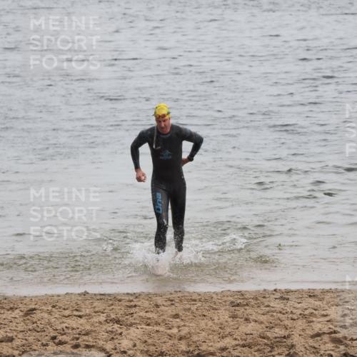 21.06.2025 - 27. Vierlanden-Triathlon MichiJ http://msf.ph/oto/8022235 15.06.2026 10:52:25 Schwimmen 652, 682, 759 meine-sportfotos.de