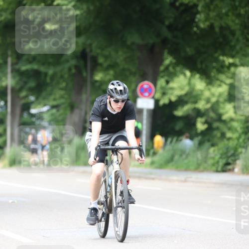 15.06.2025 - 7 Türme Triathlon Yannick Fuchs http://msf.ph/oto/8022353 15.06.2025 13:34:34 Radfahren 196, 910 meine-sportfotos.de