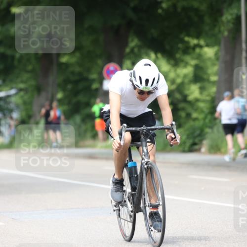 15.06.2025 - 7 Türme Triathlon Yannick Fuchs http://msf.ph/oto/8022563 15.06.2025 13:34:48 Radfahren  meine-sportfotos.de
