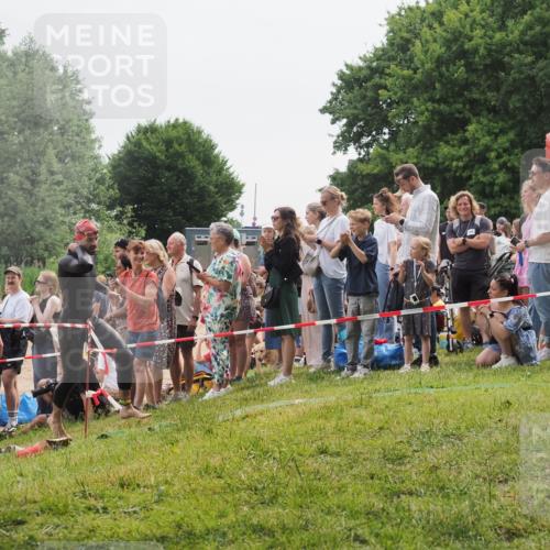 15.06.2025 - 27. Vierlanden-Triathlon KatJ http://msf.ph/oto/8022689 15.06.2025 10:55:28 Schwimmen 656, 661, 725, 740 meine-sportfotos.de