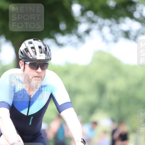 15.06.2025 - 7 Türme Triathlon Yannick Fuchs http://msf.ph/oto/8022776 15.06.2025 13:35:17 Radfahren 860 meine-sportfotos.de